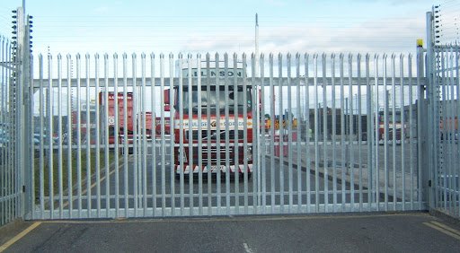Commercial Gate Repair services by Garage Door Repair Services in Sun City Center Florida. Improve gate performance and ensure operational efficiency.