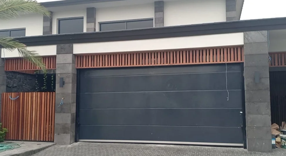 emergency garage door repair.
