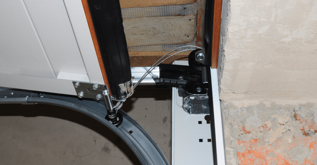 Off-Track Garage Door Repair Gulf Gate Estates
